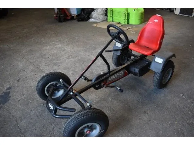 Berg bfr gocart zwart/rood - afbeelding 1 van  4