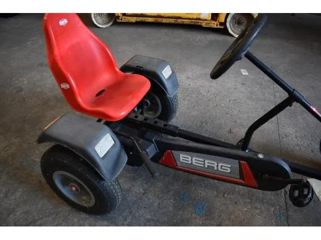 Berg bfr gocart zwart/rood - afbeelding 3 van  4