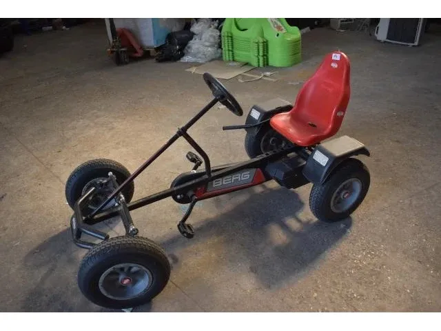 Berg bfr gocart zwart/rood - afbeelding 1 van  4
