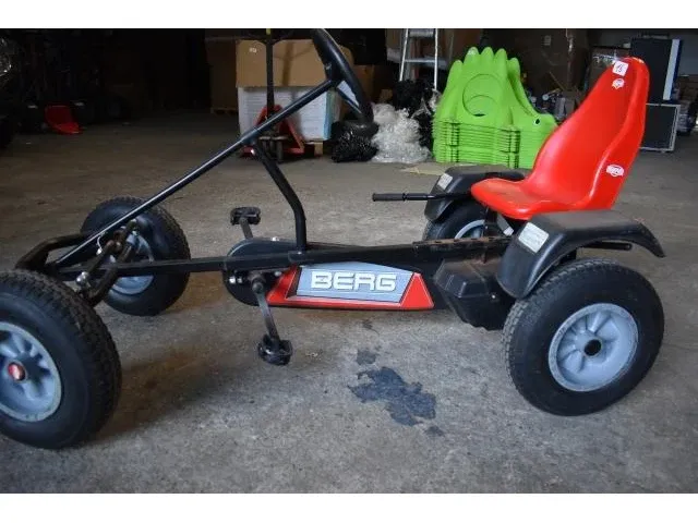 Berg bfr gocart zwart/rood - afbeelding 1 van  4