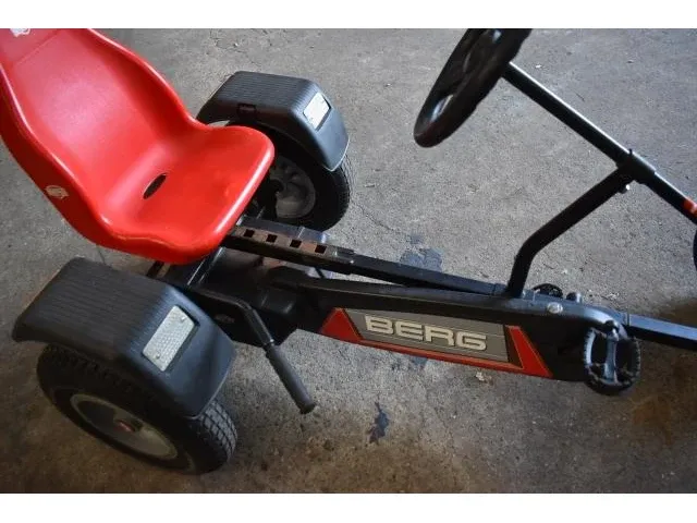 Berg bfr gocart zwart/rood - afbeelding 3 van  4