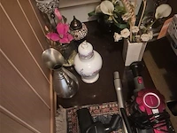 Berging living, onder andere schoenen en decoratie - afbeelding 3 van  4