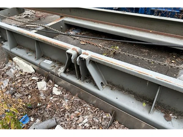 Bergmann pershamer voor afvalbewerking op rail - afbeelding 8 van  18