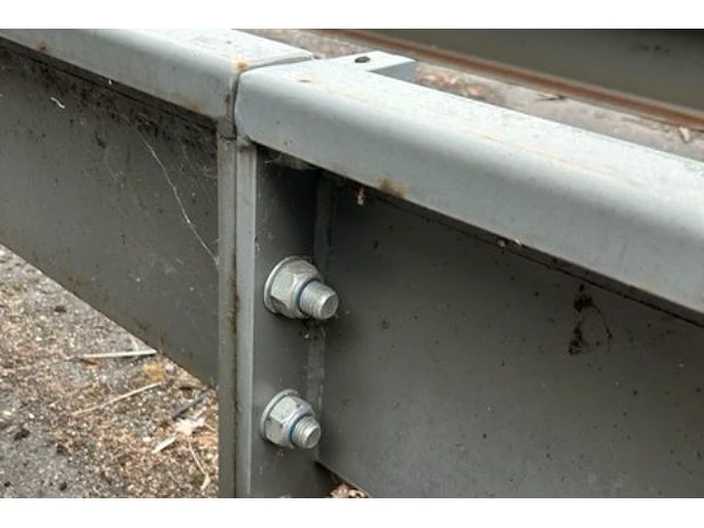 Bergmann pershamer voor afvalbewerking op rail - afbeelding 9 van  18
