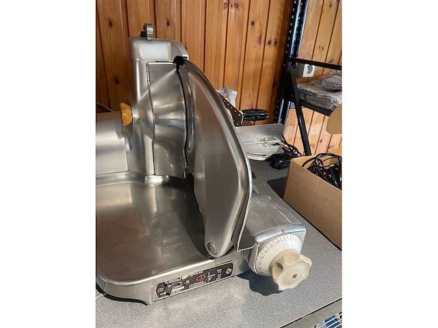 Berkel - 834 - snijmachine berkel - afbeelding 2 van  3