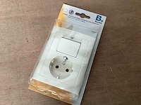 Berker s1 inbouwcombinatie met randaarde (33x) - afbeelding 2 van  3