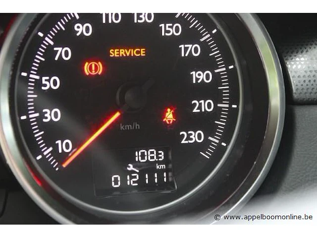 Berline peugeot 508, diesel, 1560cm³, 85kw, 1e insch 08/06/2016, vf38dbhxmgl007300, 12111km , co²-uitstoot 103g/km, euro6b, kenteken i+ii, gelijkvormigheidsattest, 2 sleutels - afbeelding 2 van  10
