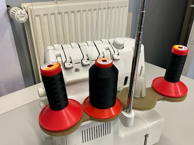Bernina 110d naaimachine - afbeelding 5 van  6