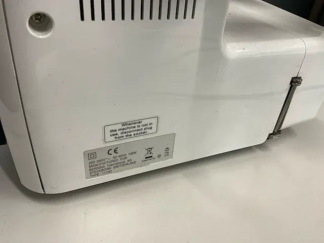 Bernina 110d naaimachine - afbeelding 6 van  6