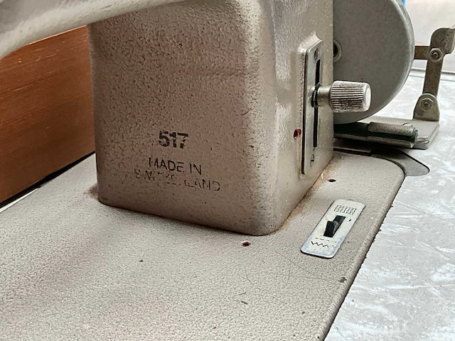 Bernina 517 naaimachine - afbeelding 9 van  10