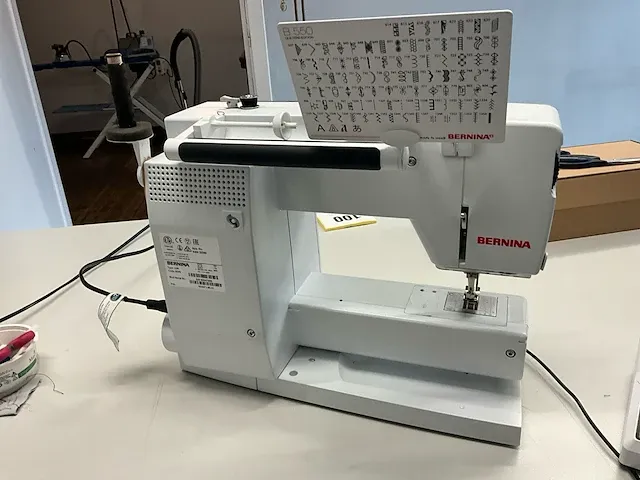 Bernina lun naaimachine - afbeelding 5 van  7