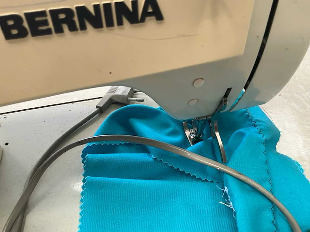 Bernina naaimachine - afbeelding 6 van  8