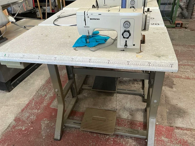 Bernina naaimachine - afbeelding 7 van  8