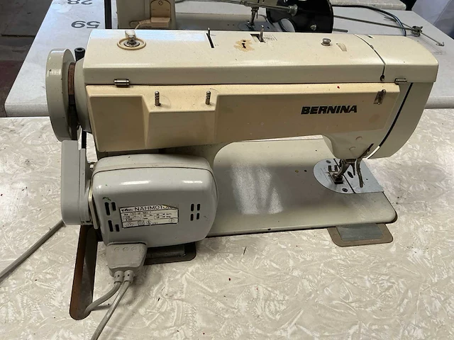 Bernina naaimachine - afbeelding 2 van  7