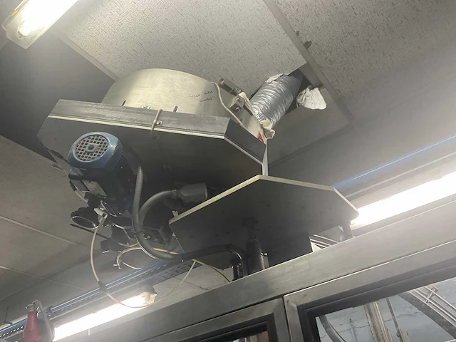 Bertolaso sigma 603 flessensluitmachine - afbeelding 9 van  13
