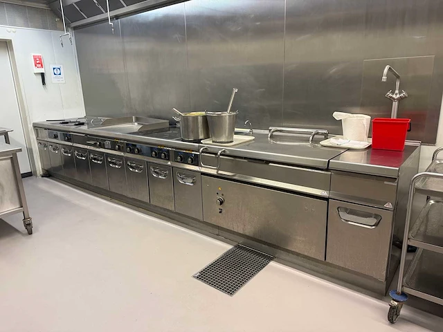 Berto's - b-flex - se9f22-8ms - hight tech line - 9 delige kooklijn - afbeelding 1 van  9