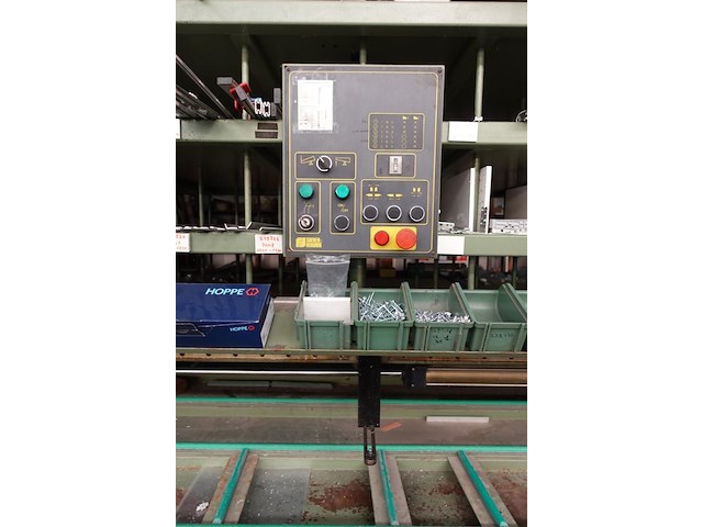 Beslagmachine soenen hendrik - afbeelding 4 van  5