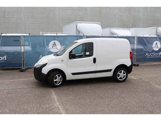 Bestelwagen citroen nemo benzine 74pk 2009 (marge) - afbeelding 1 van  1