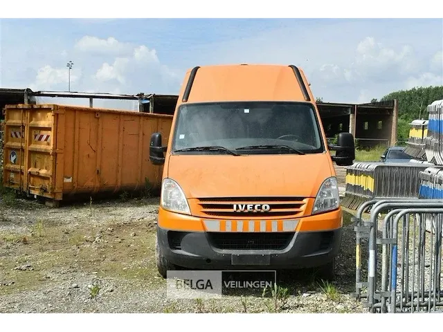 Bestelwagen iveco daily 2,3hpi - afbeelding 2 van  21