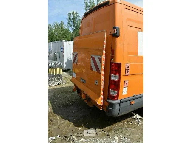 Bestelwagen iveco daily 2,3hpi - afbeelding 8 van  21