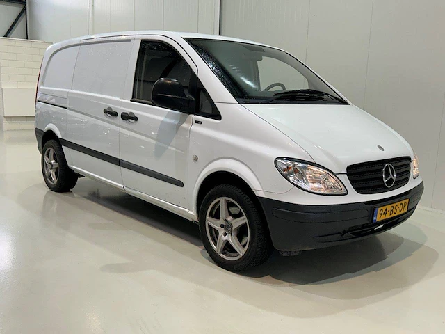 Bestelwagen mercedes-benz 639 vito 109 cdi diesel 89pk - afbeelding 1 van  1