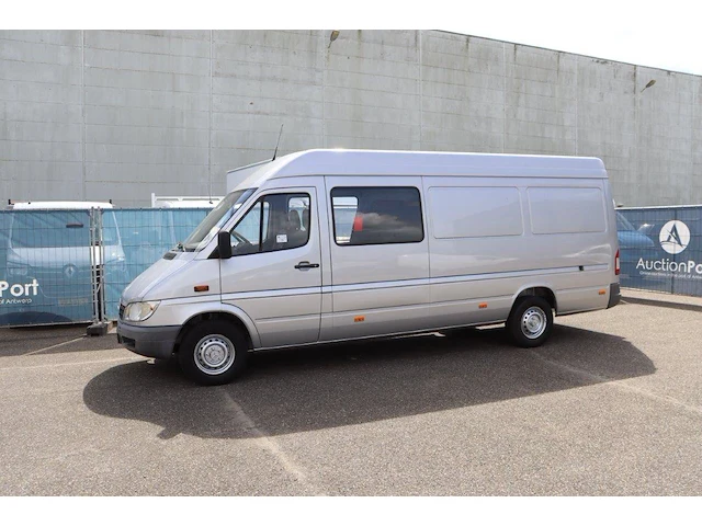 Bestelwagen mercedes-benz sprinter 311cdi diesel 109pk 2005 - afbeelding 1 van  1