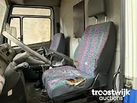 Bestelwagen met hoogwerker - afbeelding 3 van  12