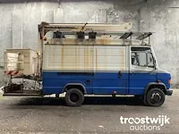 Bestelwagen met hoogwerker - afbeelding 8 van  12