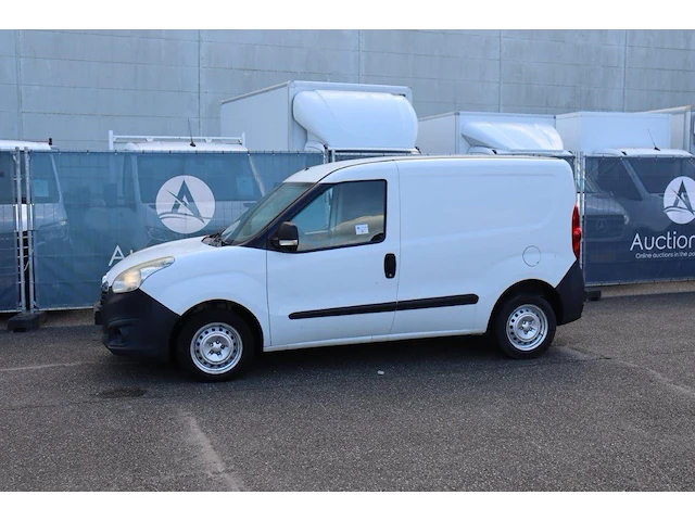 Bestelwagen opel combo eco flex diesel 90pk 2012 - afbeelding 1 van  1