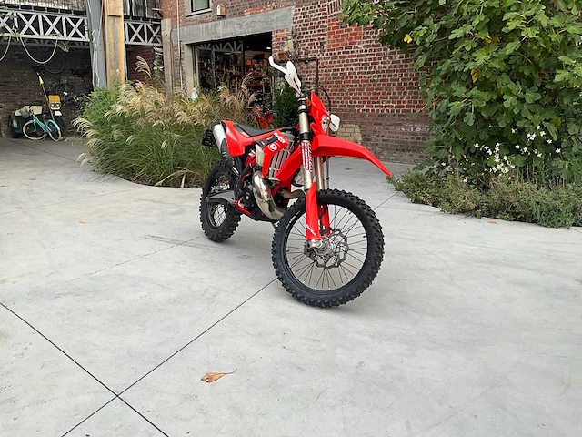 Bèta rr300 motorfiets - afbeelding 8 van  12