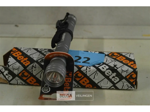 Beta ultra heldere led zaklamp 1834p - s - afbeelding 3 van  3