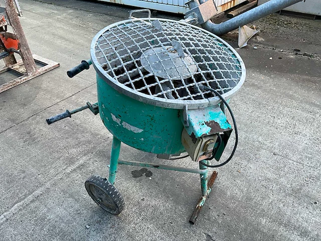 Beton cement mixer - afbeelding 3 van  10