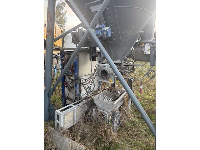 Beton silo - betonsilo - afbeelding 7 van  8