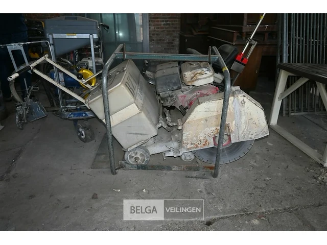 Beton/asfalt zaagmachine - afbeelding 2 van  7