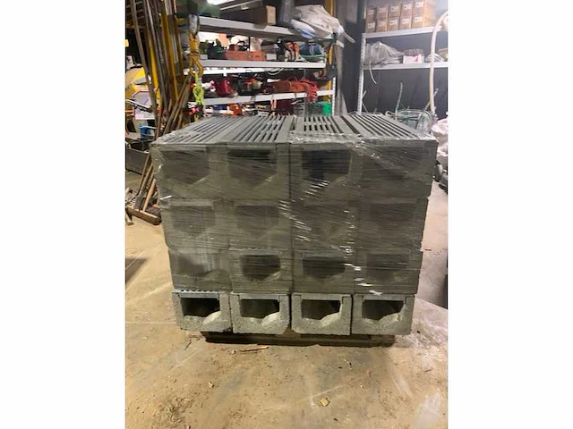 Betongoten met rooster (24x) - afbeelding 1 van  15
