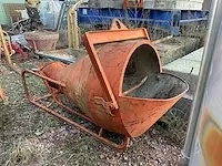 Betonkubel - afbeelding 3 van  4