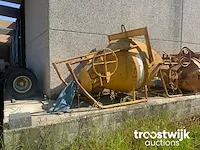 Betonkubel - afbeelding 2 van  5