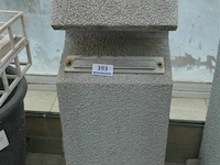 Betonlook brievenbus h=100cm - afbeelding 1 van  2