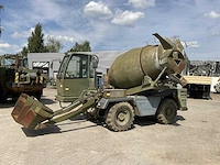Betonmengwagen - afbeelding 4 van  16