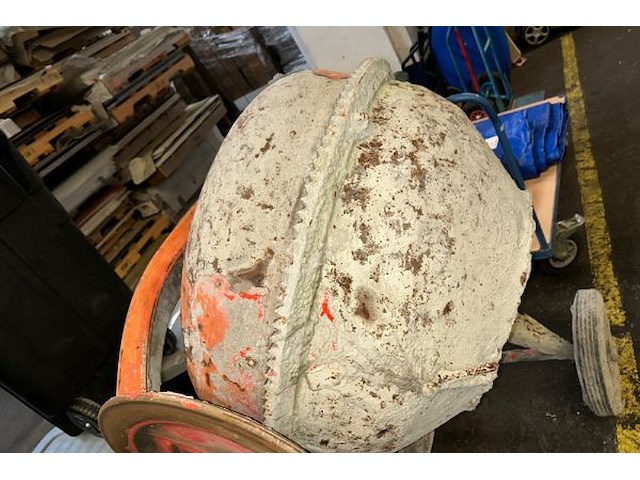 Betonmixer lescha - afbeelding 2 van  7