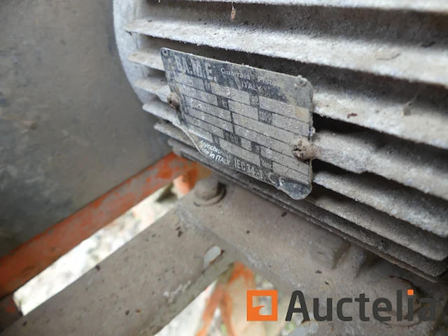 Betonmixer met elektromotor - afbeelding 9 van  10