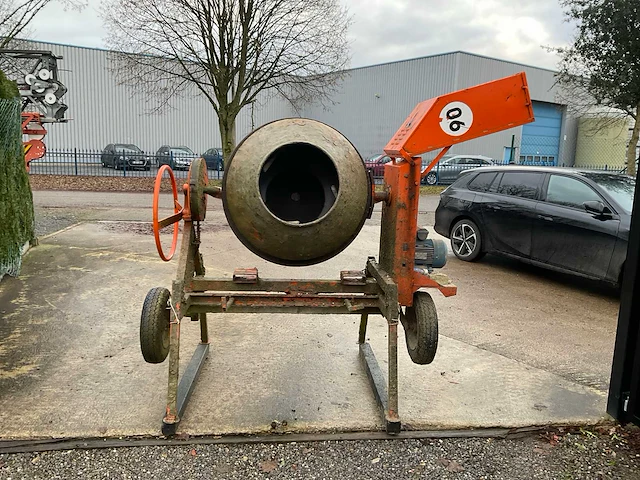 Betonmixer - afbeelding 2 van  6