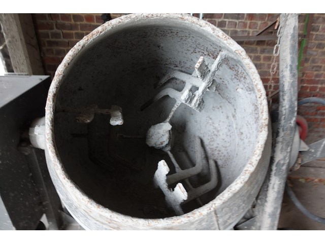 Betonmolen altrad - afbeelding 3 van  6