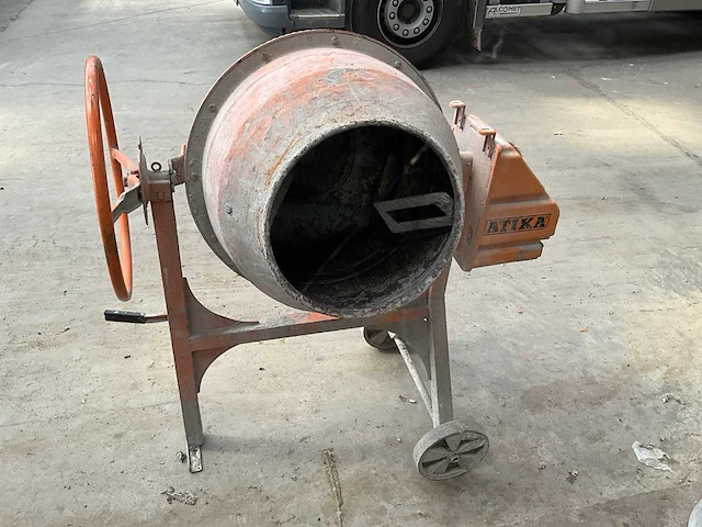 Betonmolen atika profi 145s - afbeelding 1 van  9