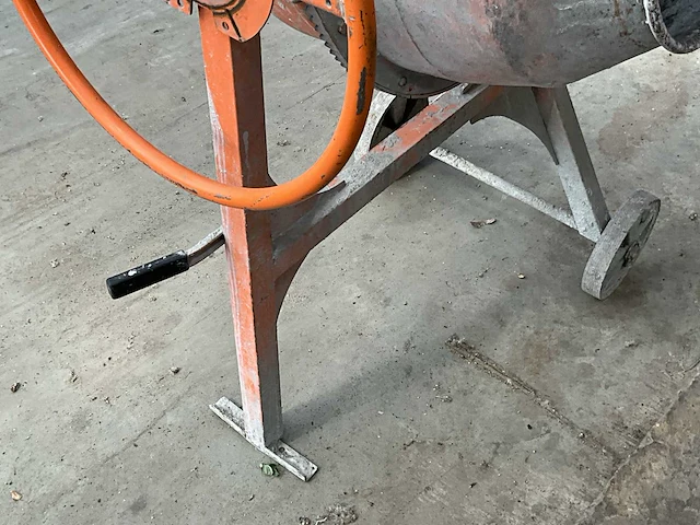 Betonmolen atika profi 145s - afbeelding 5 van  9