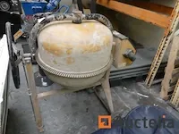 Betonmolen elektrische zisprene model onleesbaar - afbeelding 3 van  6