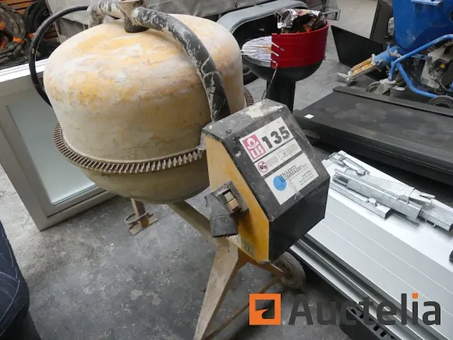 Betonmolen elektrische zisprene model onleesbaar - afbeelding 5 van  6