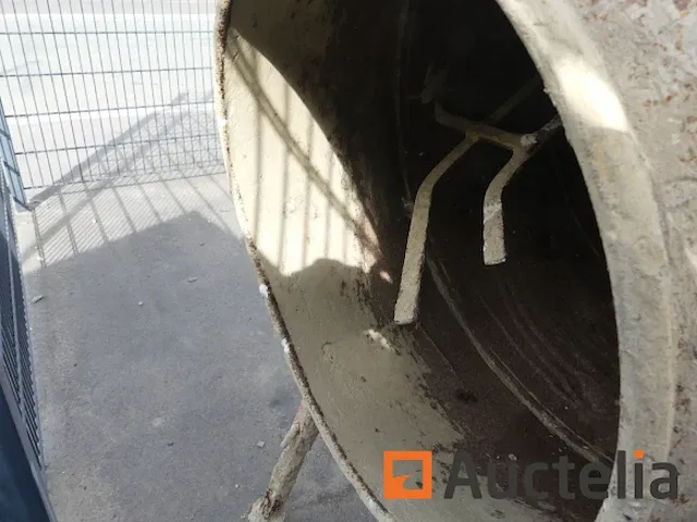 Betonmolen polieri brf - afbeelding 2 van  12