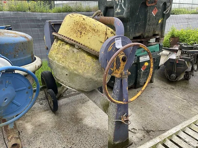 Betonmolen - afbeelding 1 van  4