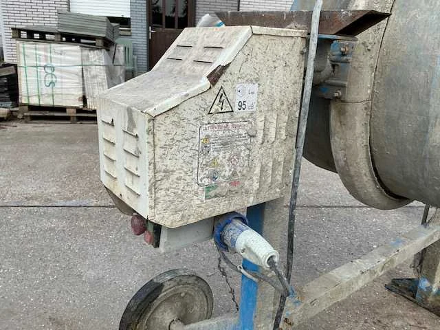 Betonmolen - afbeelding 4 van  5